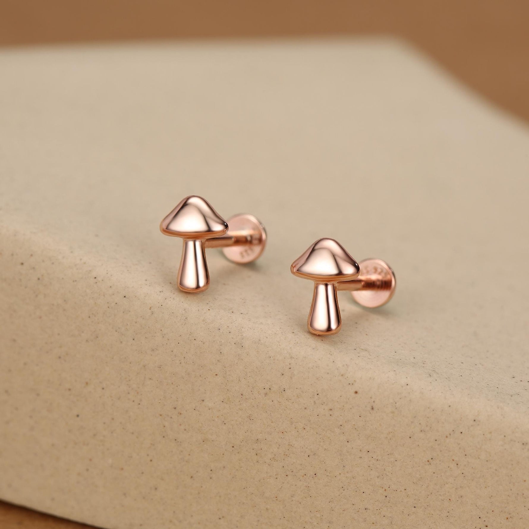 Sterling Silver Mushroom 16G Flat Back Labret Earring