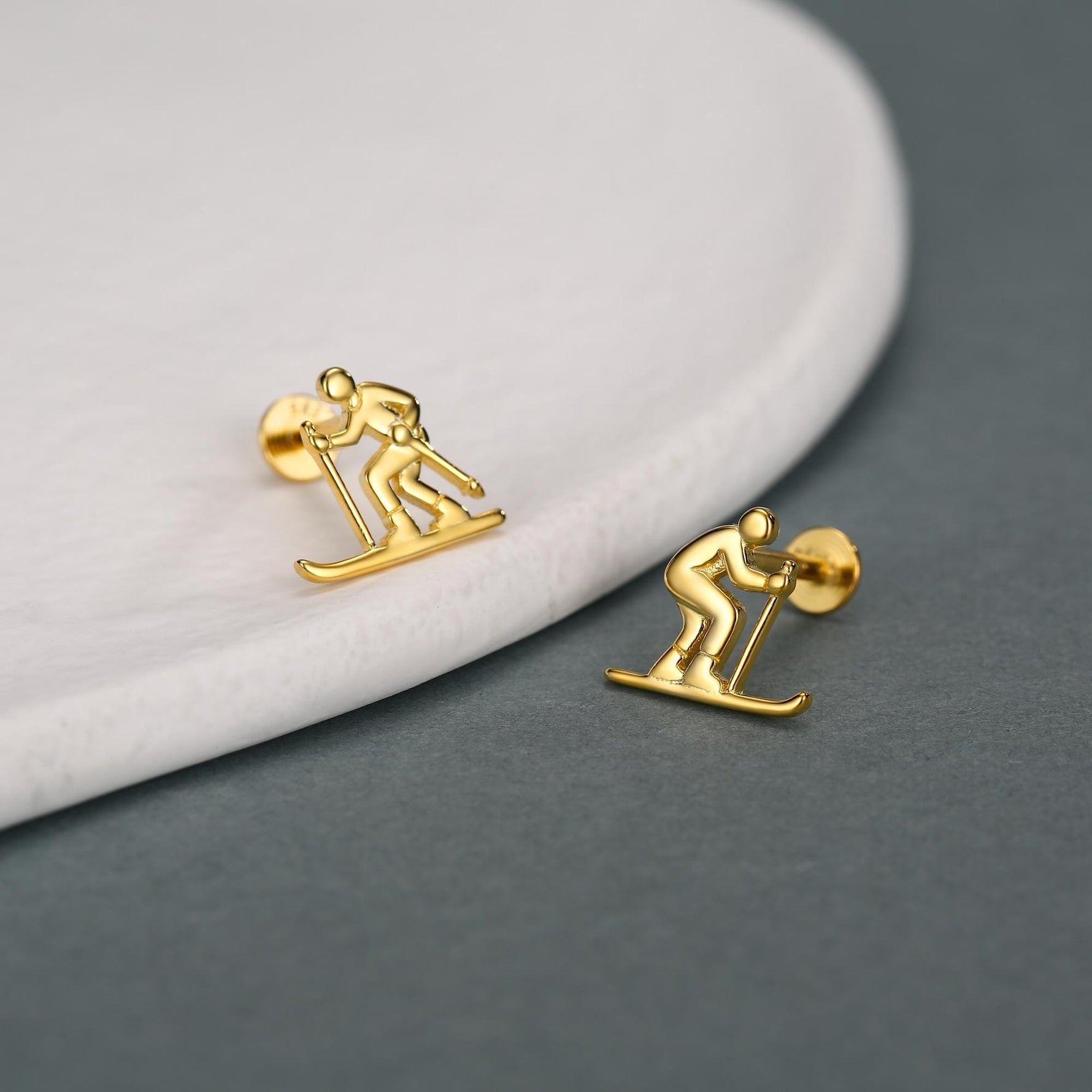 Sterling Silver Skier 16G Flat Back Labret Earring