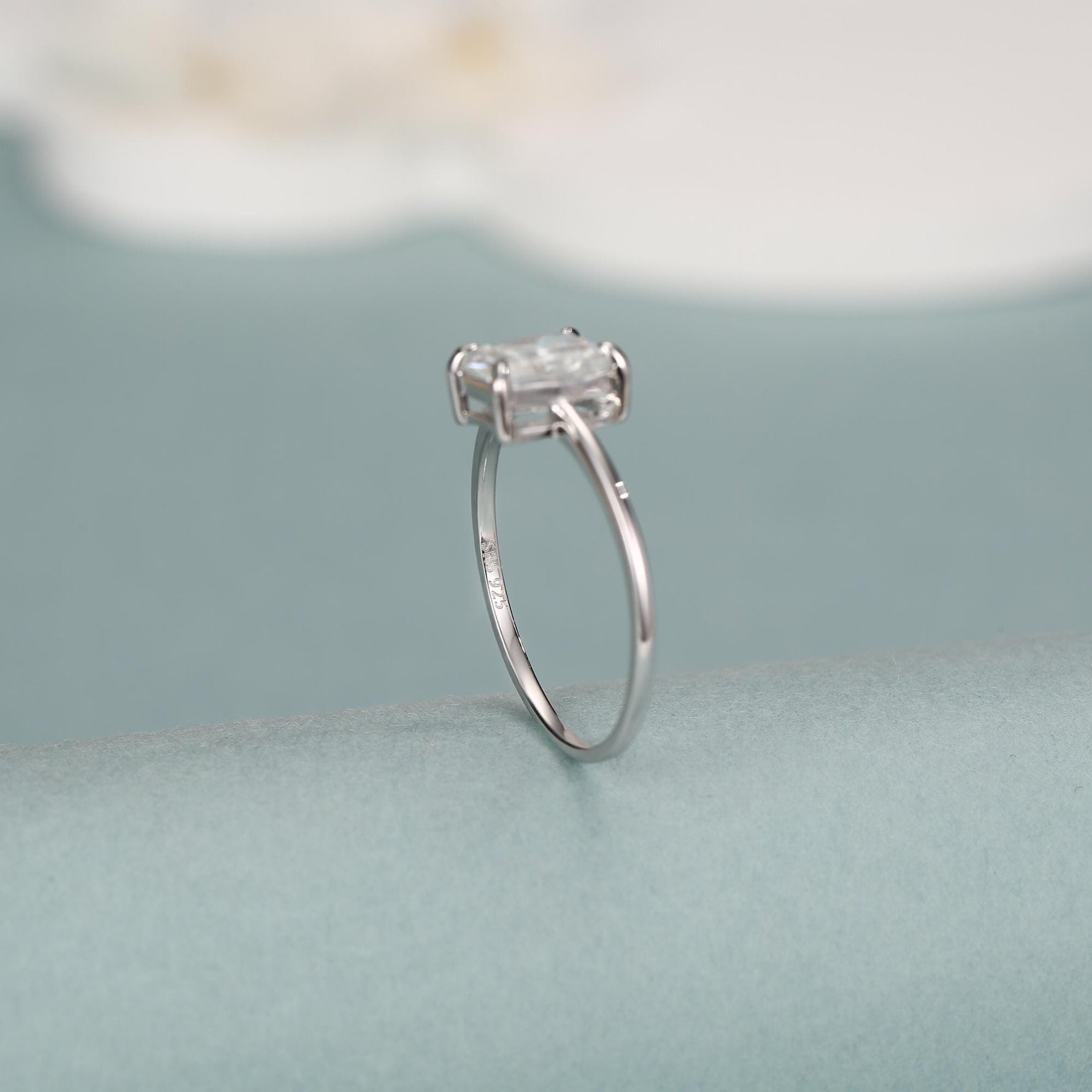 1 Carat Radiant Cut Moissanite Engagement Ring