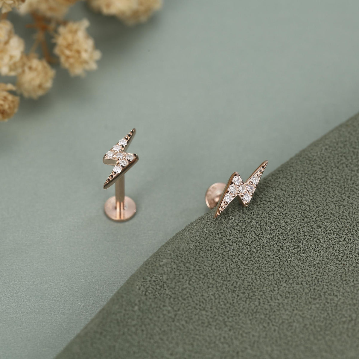 Sterling Silver CZ Lightning Bolt 16G Flat Back Labret