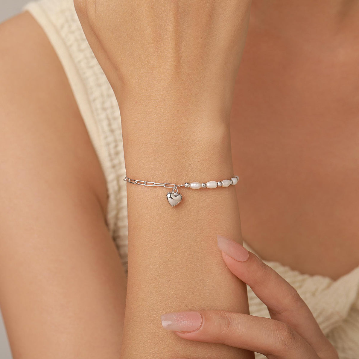 Freshwater Pearl and Paperclip Beaded Bracelet with a Heart Charm