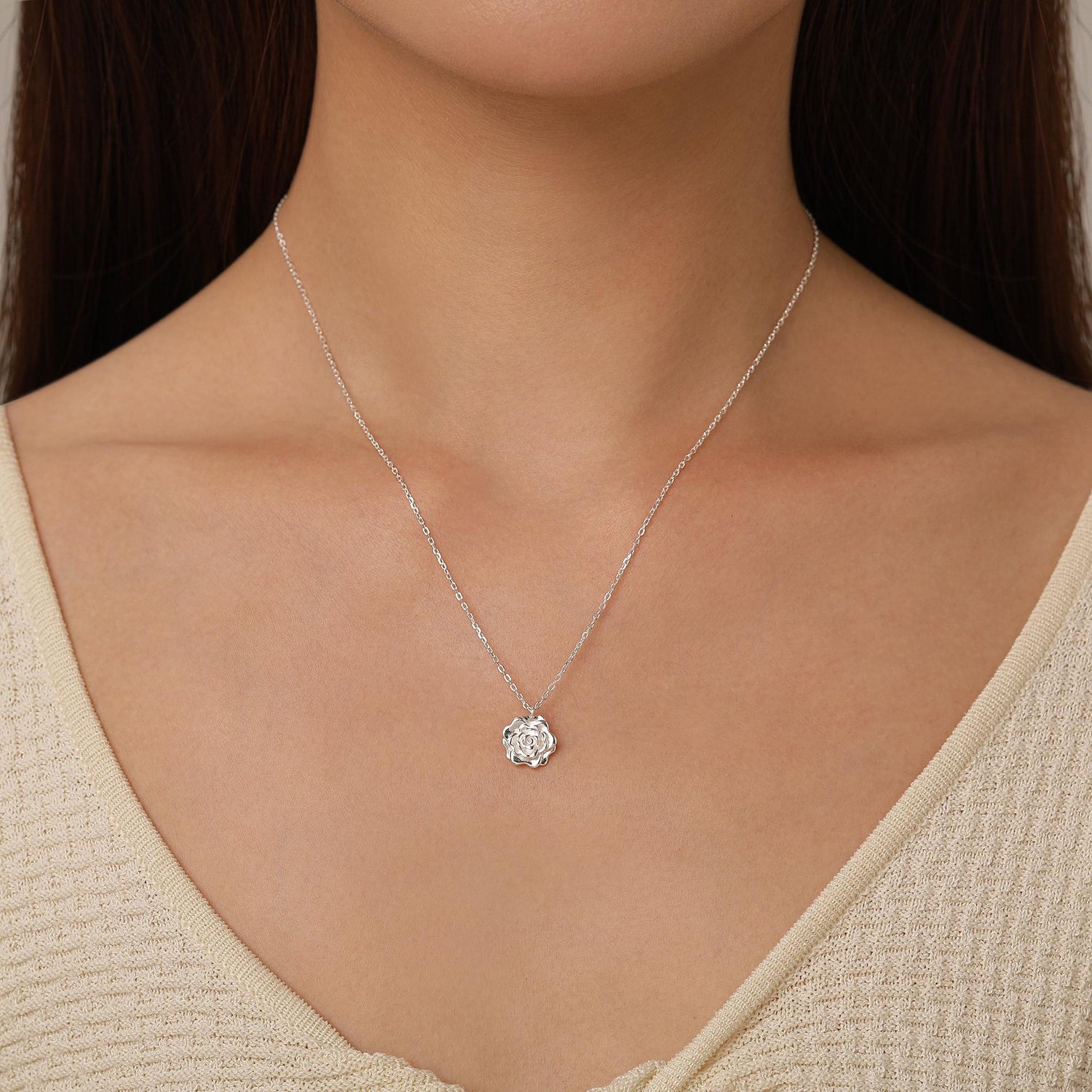 Rose Flower Pendant Necklace