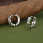 Daisy Flower Chain Huggie Hoop in Sterling Silver, Delicate Flower hoop Earrings, Floral Earrings, 10mm Inner Diameter