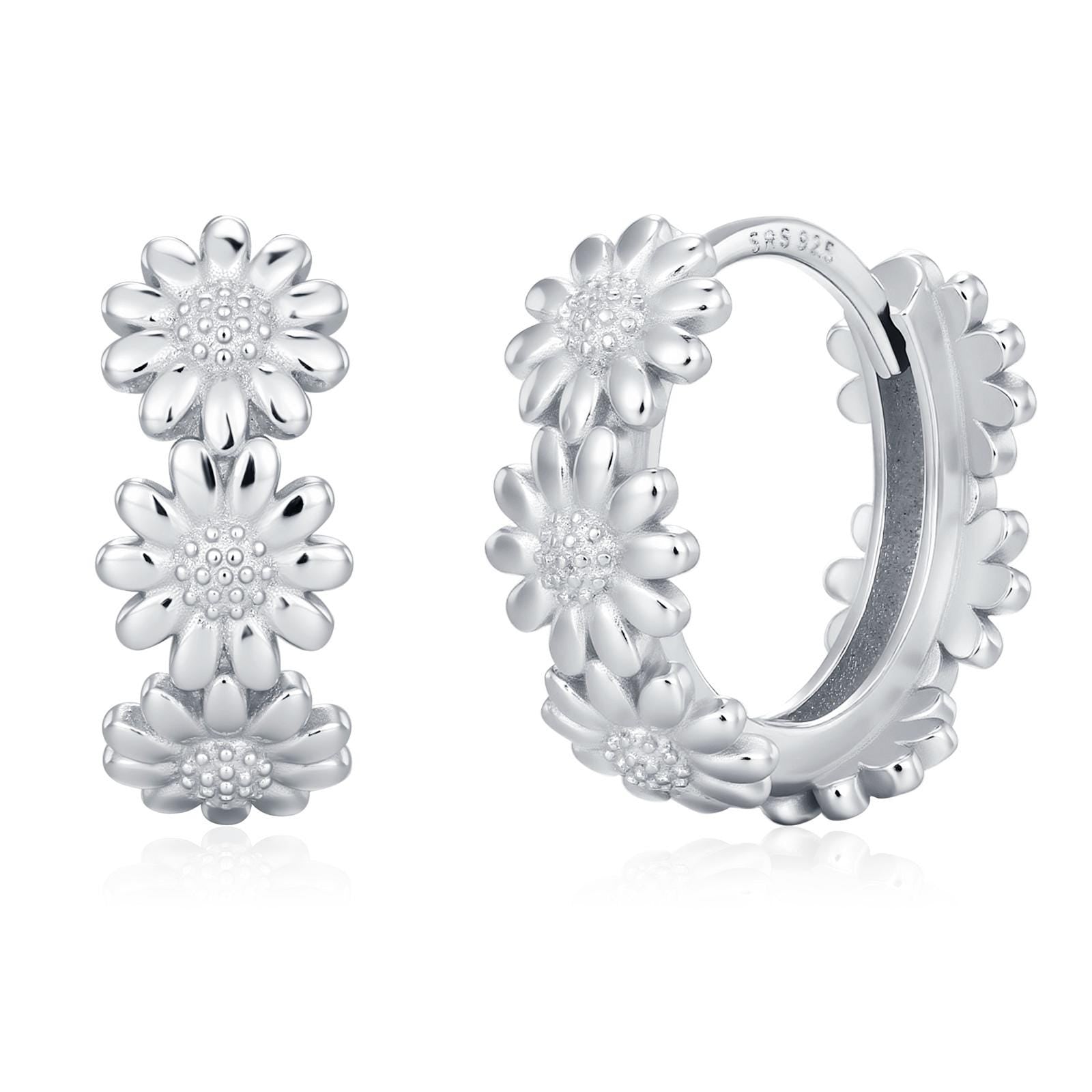 Daisy Flower Chain Huggie Hoop in Sterling Silver, Delicate Flower hoop Earrings, Floral Earrings, 10mm Inner Diameter