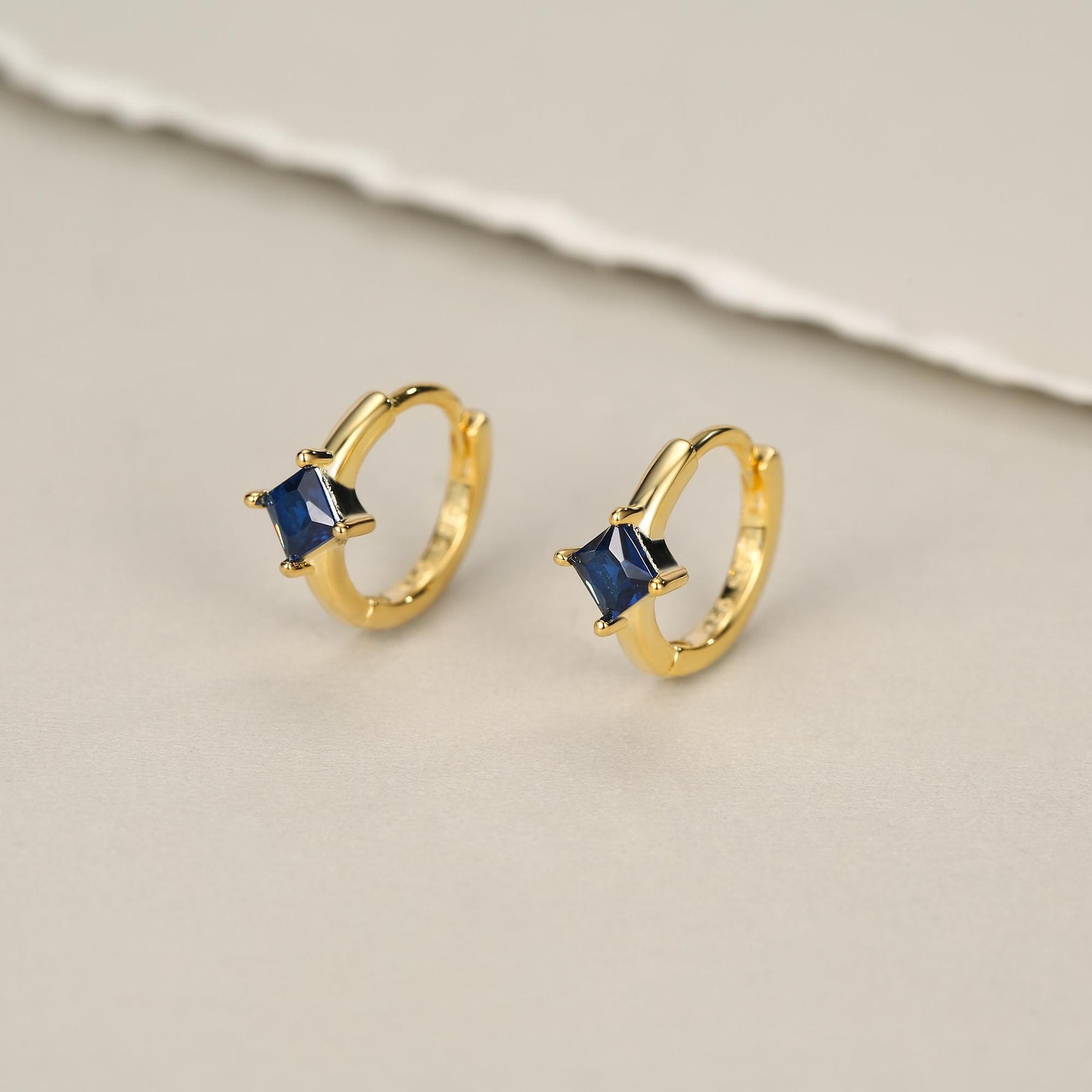 Single Sapphire Blue CZ Crystal Huggie Hoop in Sterling Silver, Silver or Gold, Minimalist Simple Hoop Earrings