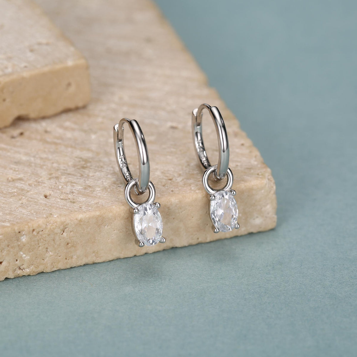 Oval CZ Huggie Hoop in Sterling Silver, Silver or Gold, Minimalist Simple Hoop Earrings, Detachable and Interchangeable