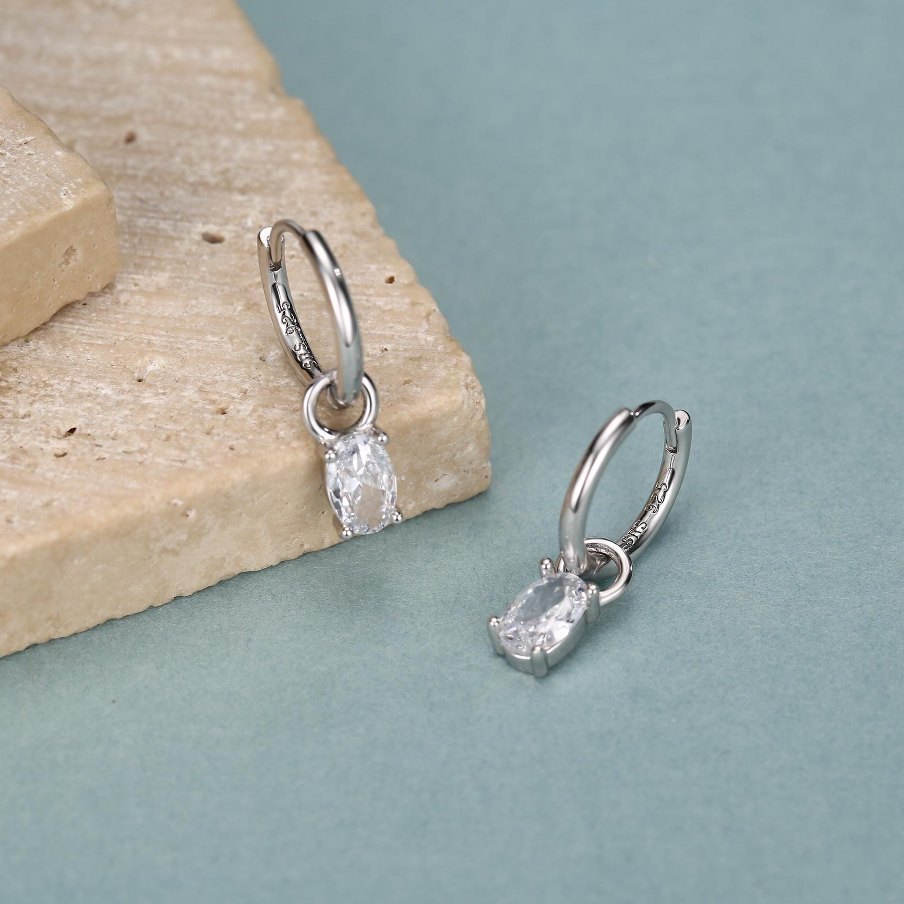 Oval CZ Huggie Hoop in Sterling Silver, Silver or Gold, Minimalist Simple Hoop Earrings, Detachable and Interchangeable