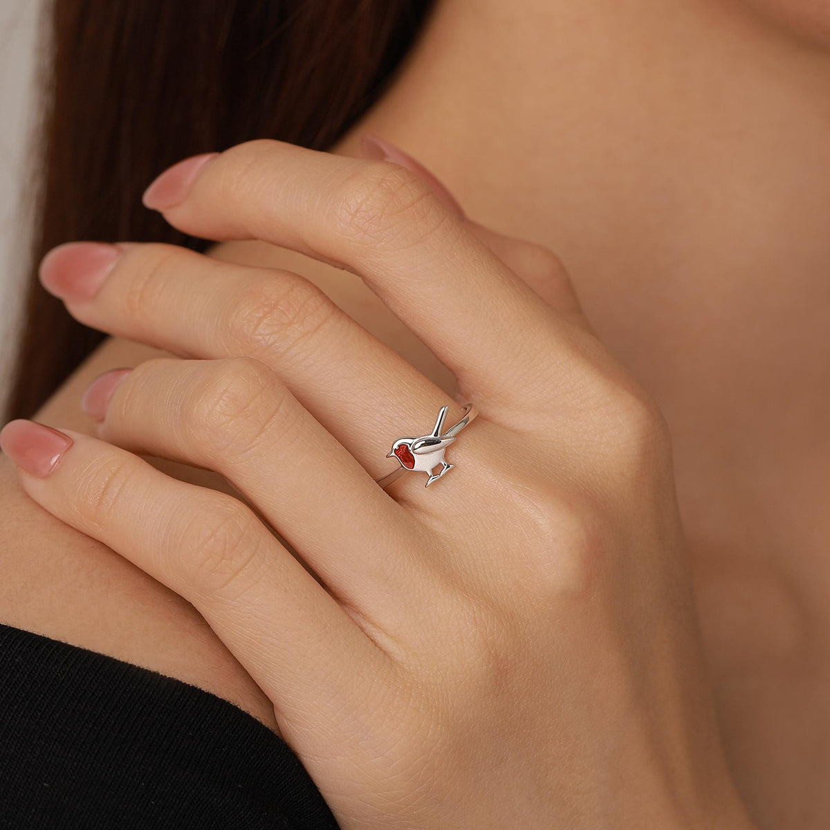 Delicate Robin Bird Motif Ring