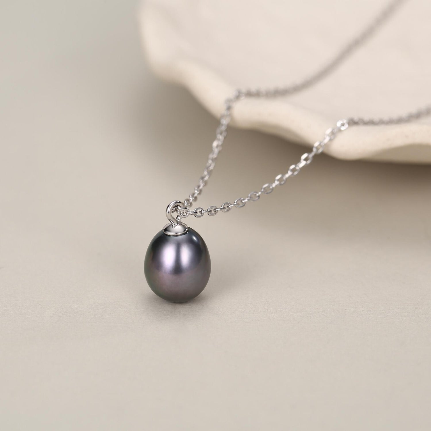 Black Freshwater Pearl Pendant Necklace