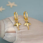 Sterling Silver Manta Ray Fish Huggie Hoop Earrings, Stingray Dangle Hoop Earrings, Dainty Fish Dangle Earrings