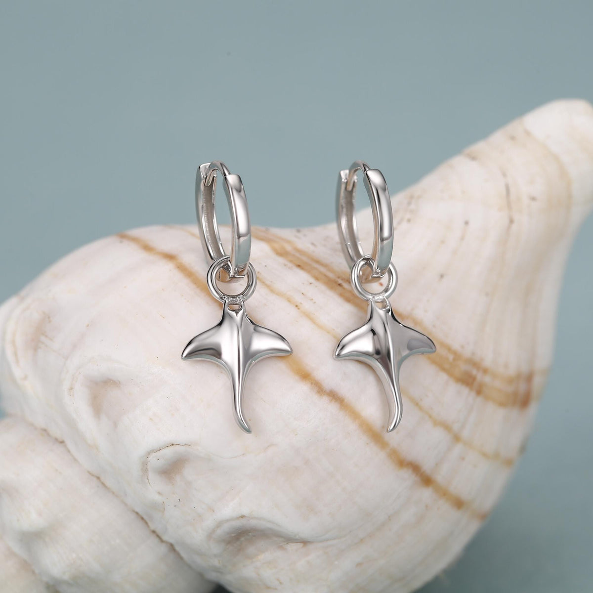 Sterling Silver Manta Ray Fish Huggie Hoop Earrings, Stingray Dangle Hoop Earrings, Dainty Fish Dangle Earrings