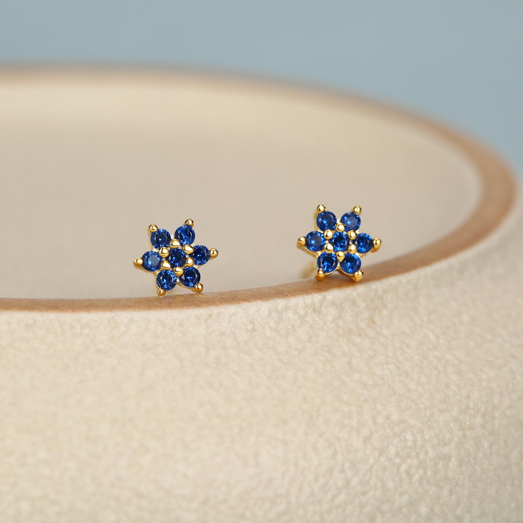 Sterling Silver Sapphire Blue CZ Flower Stud Earrings