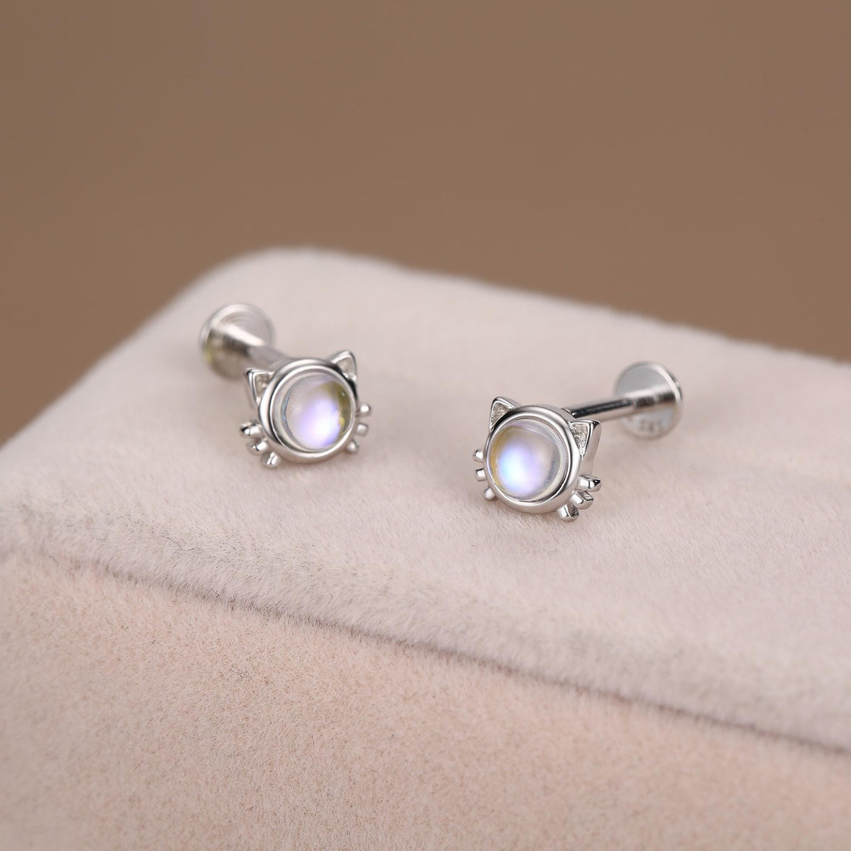 Sterling Silver Moonstone Cat 16G Flat Back Labret Earrings