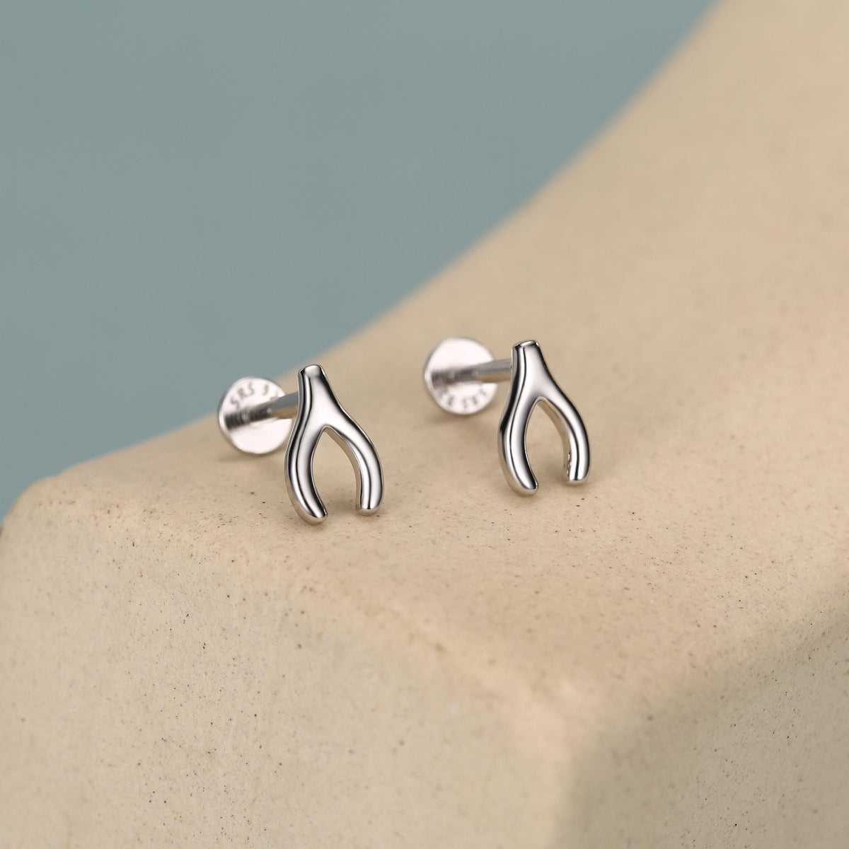 Sterling Silver Wishbone 16G Flat Back Labret Earring