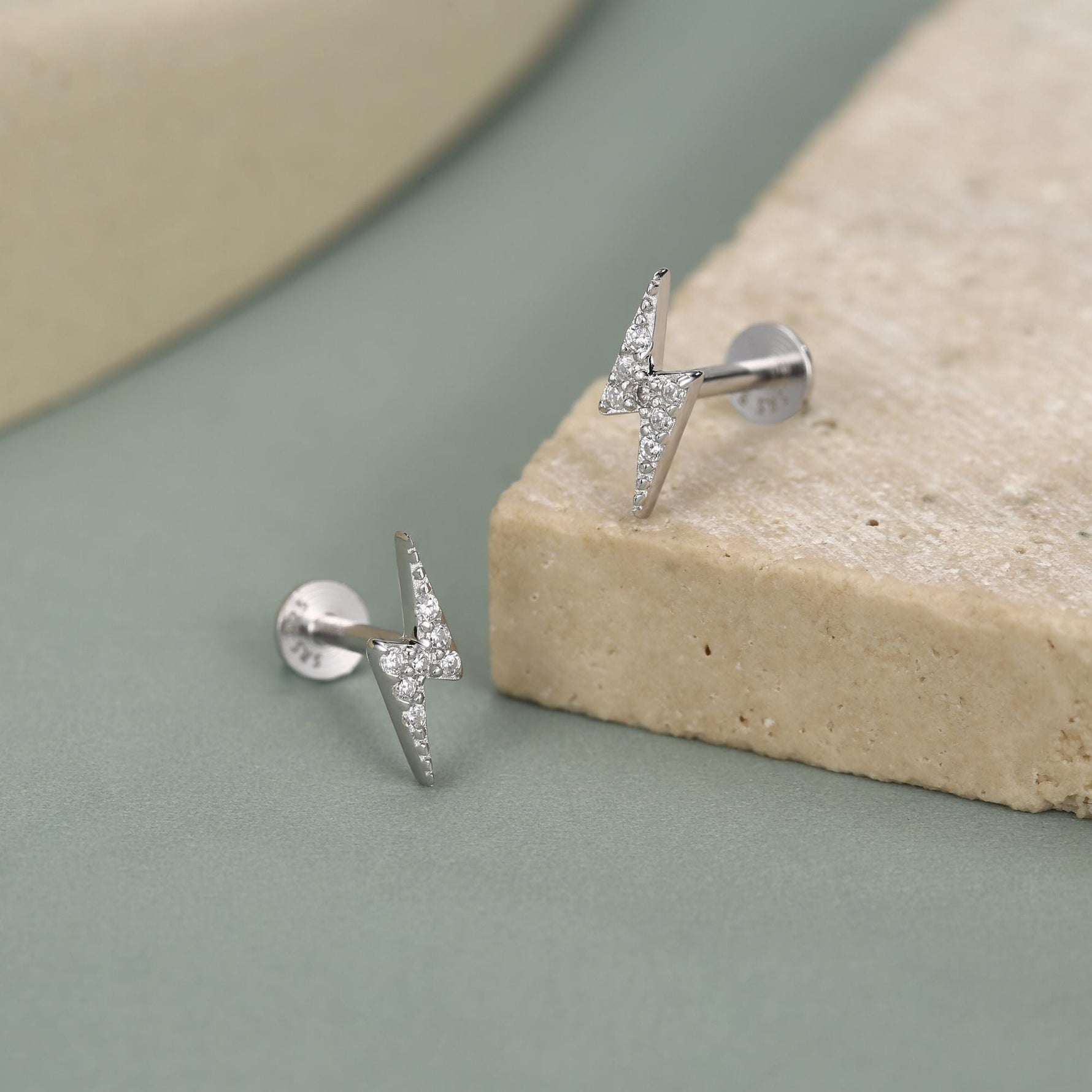 Sterling Silver CZ Lightning Bolt 16G Flat Back Labret
