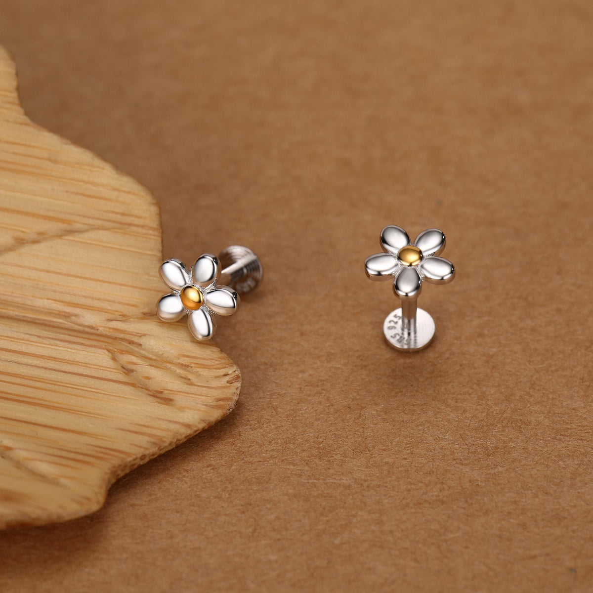 Sterling Silver Daisy 16G Internally Threaded Flat Back Earrings