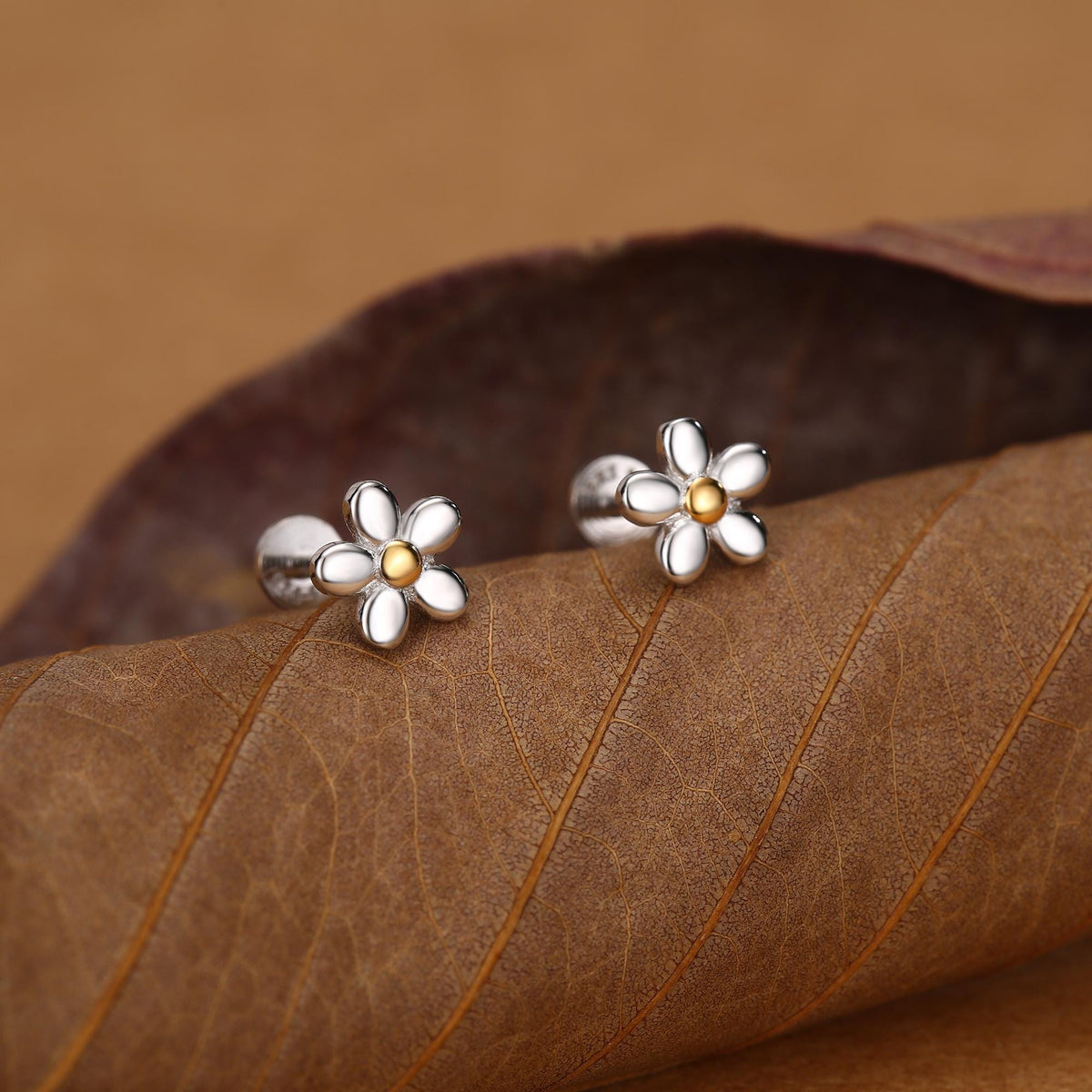 Sterling Silver Daisy 16G Internally Threaded Flat Back Earrings