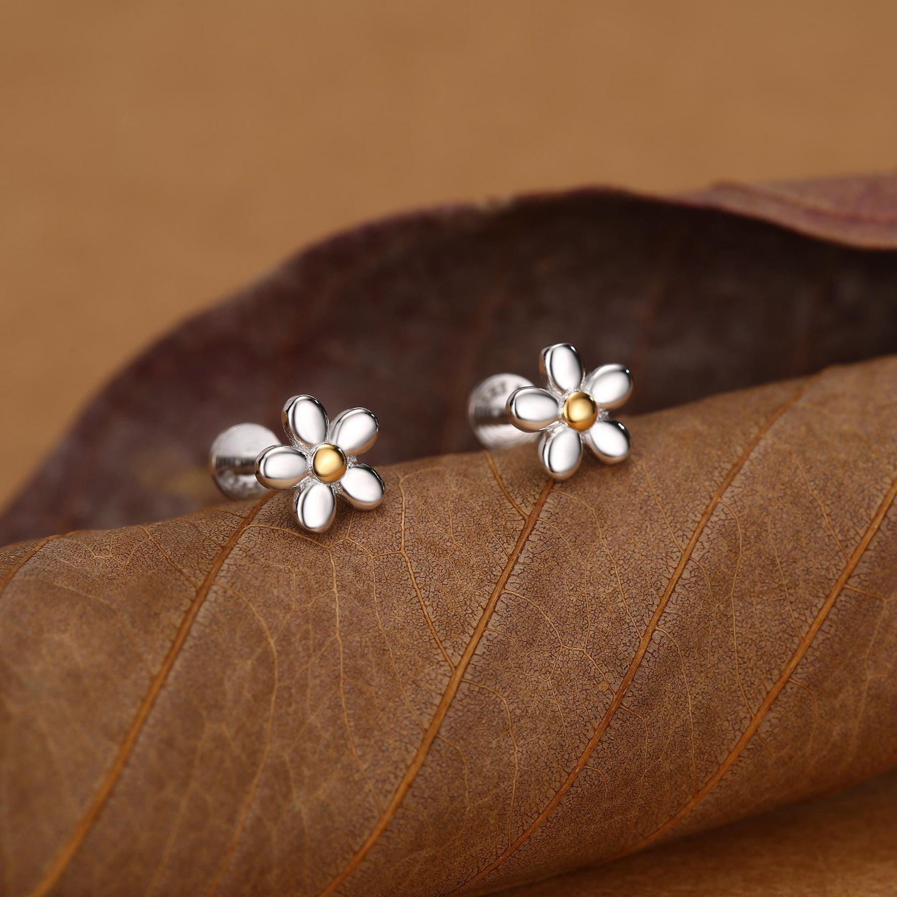 Sterling Silver Daisy 16G Internally Threaded Flat Back Earrings