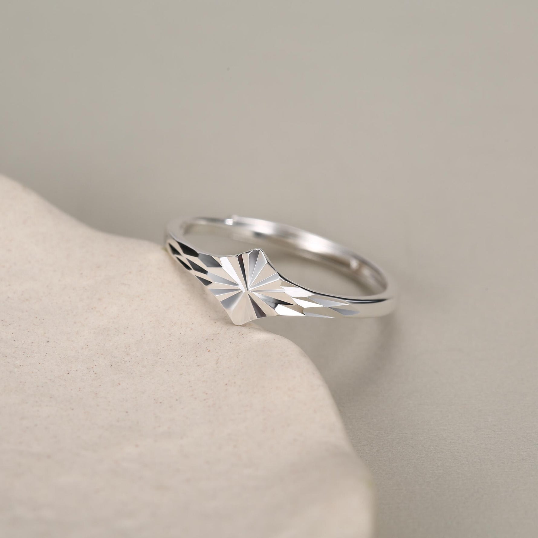 Sterling Silver Diamond Cut Starburst Ring