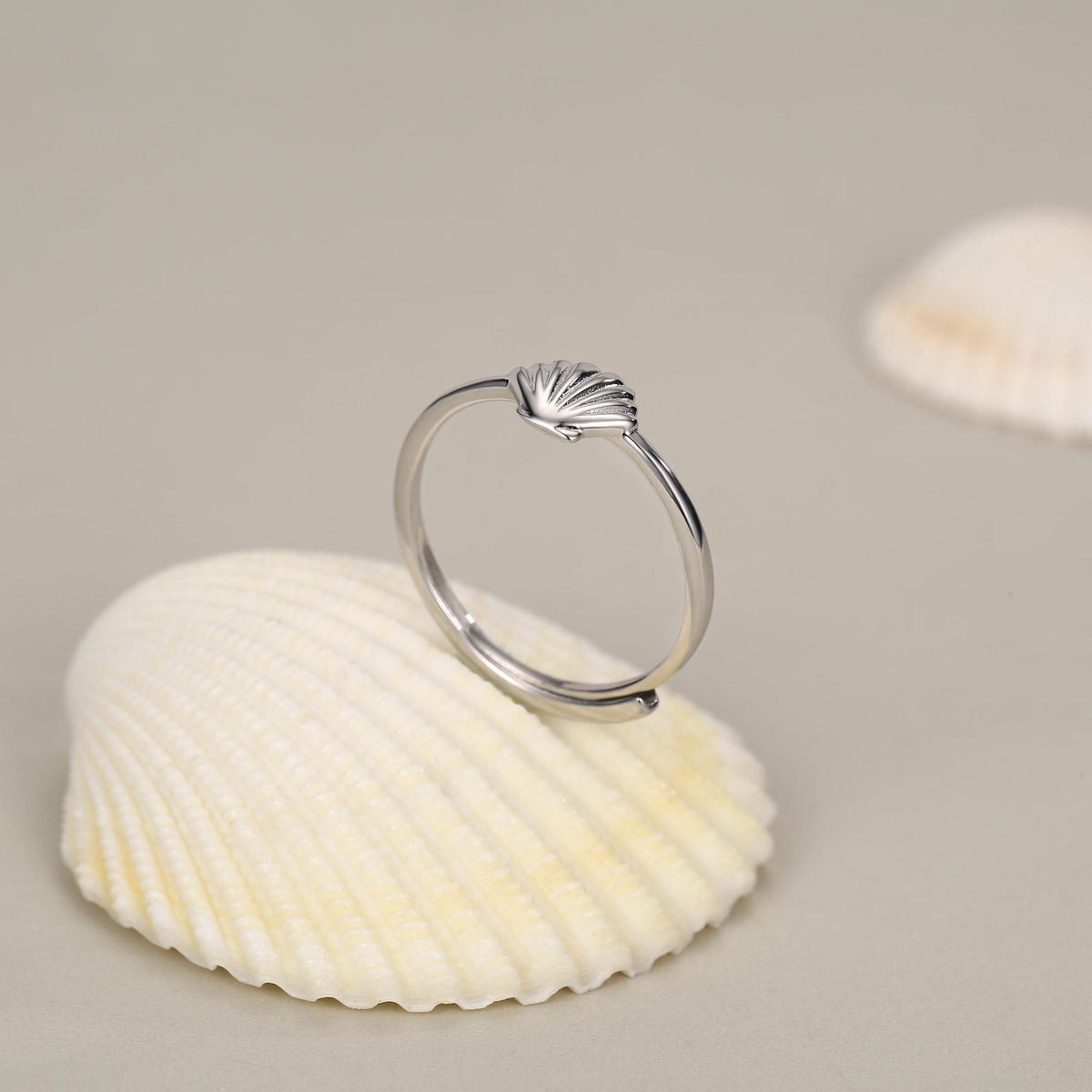 Cute Sea Shell Motif Ring