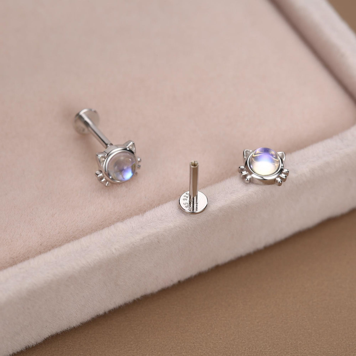 Sterling Silver Moonstone Cat 16G Flat Back Labret Earrings