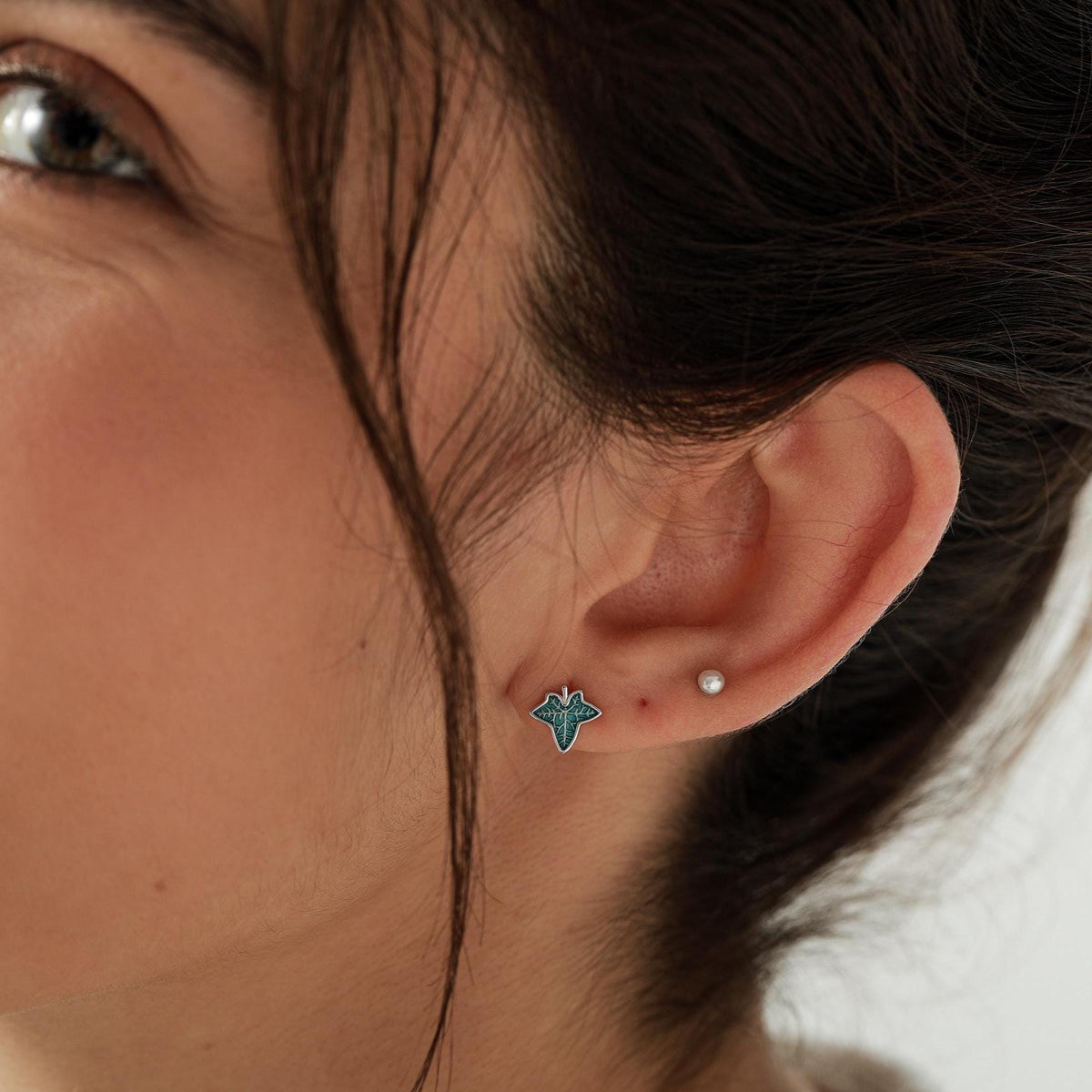 Enamel Ivy Leaf Stud Earrings