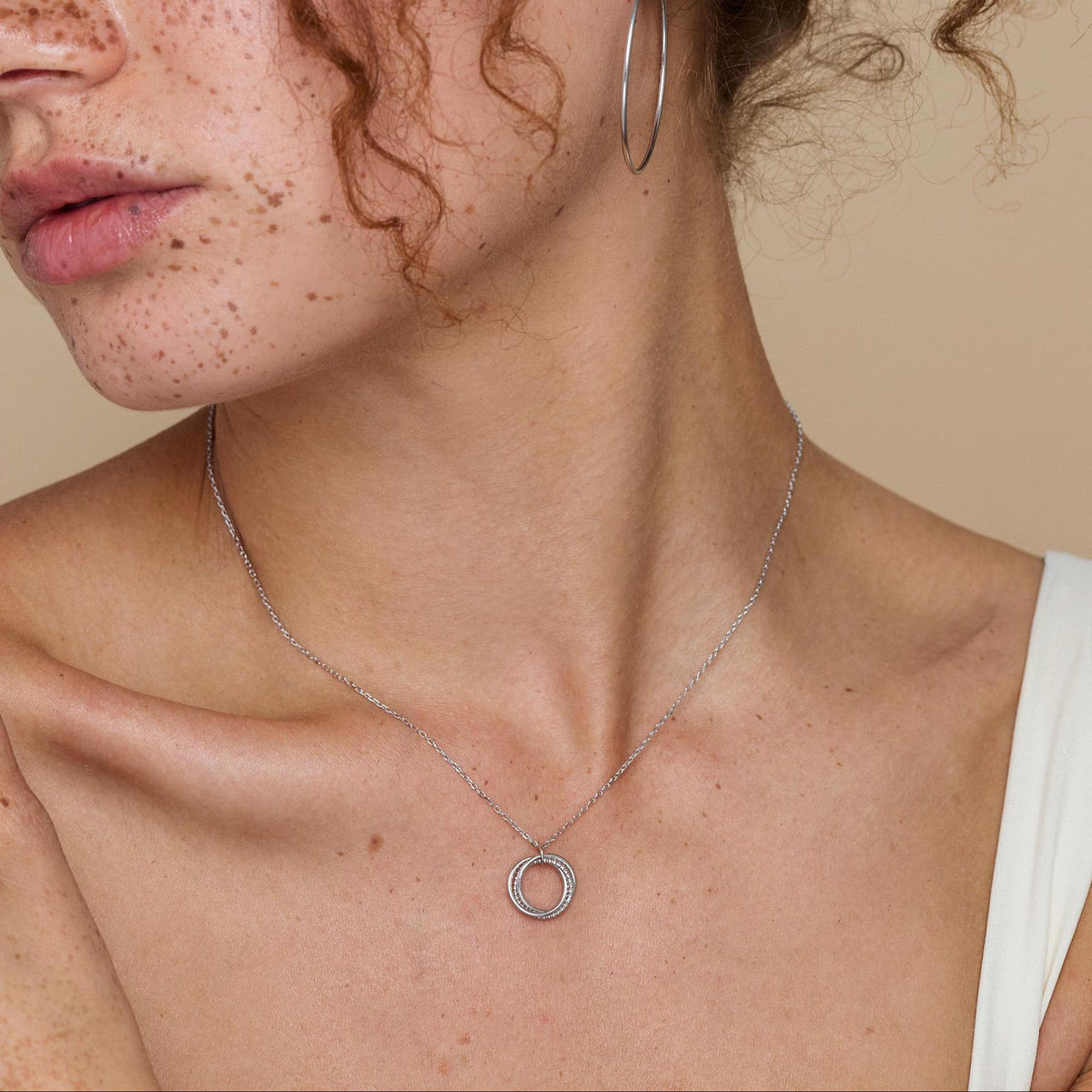 Three Interlocking Beaded Circles Pendant Necklace