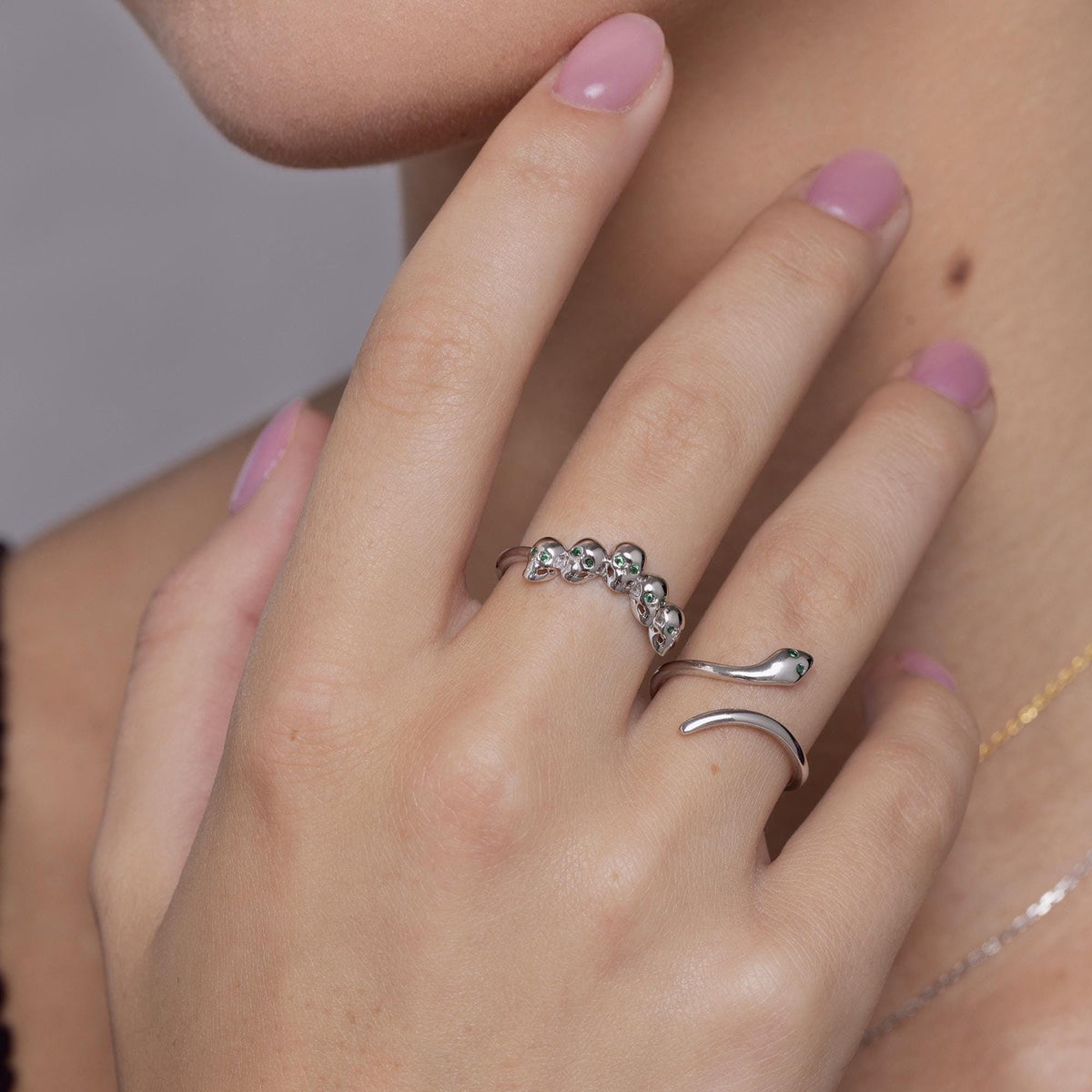 Emerald Green CZ Skull Motif Chevron Ring
