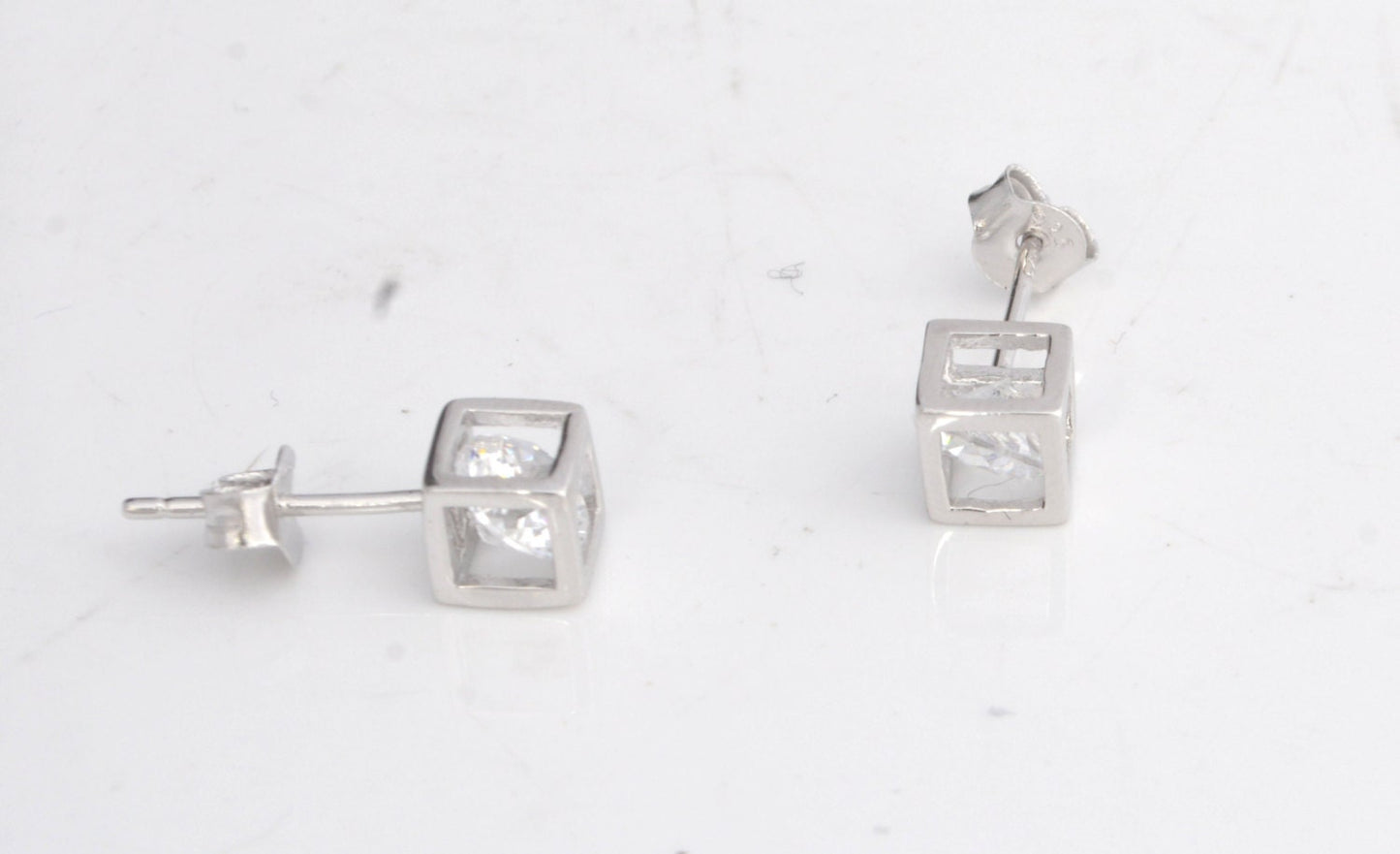 Sterling Silver &#39;&#39;Caged Diamond&#39;&#39; Cube Square Stud Earrings with a Brilliant Cut CZ Stone