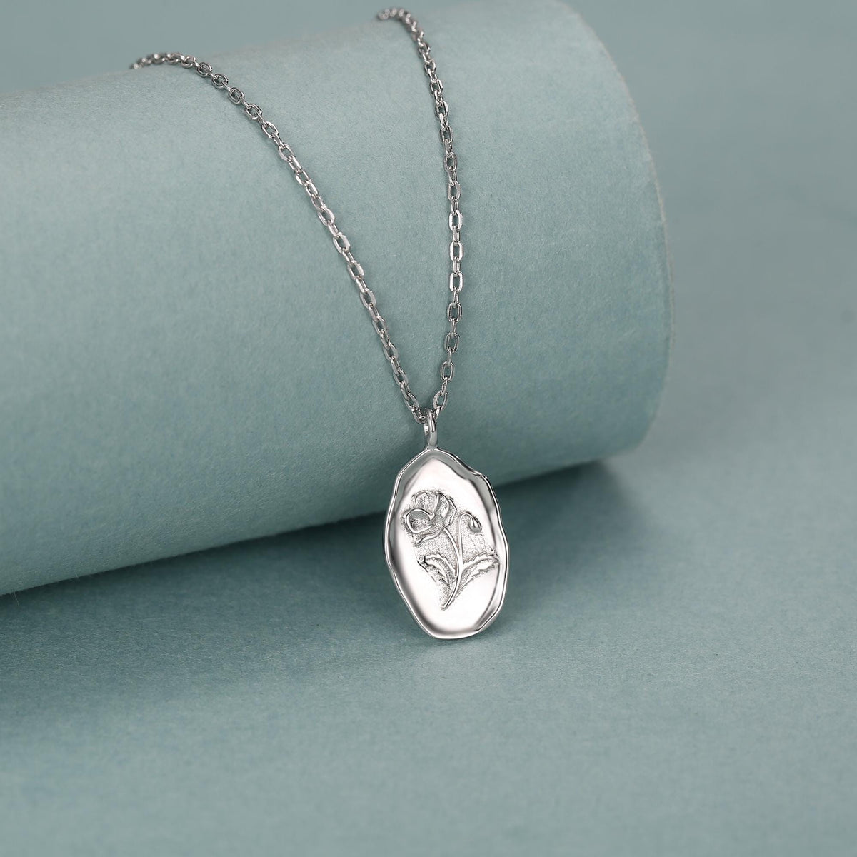 Poppy Flower Oval Pendant Necklace