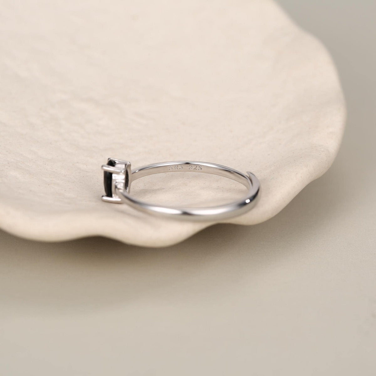 Black Onyx Prong Set Oval Cut Gemstone Ring