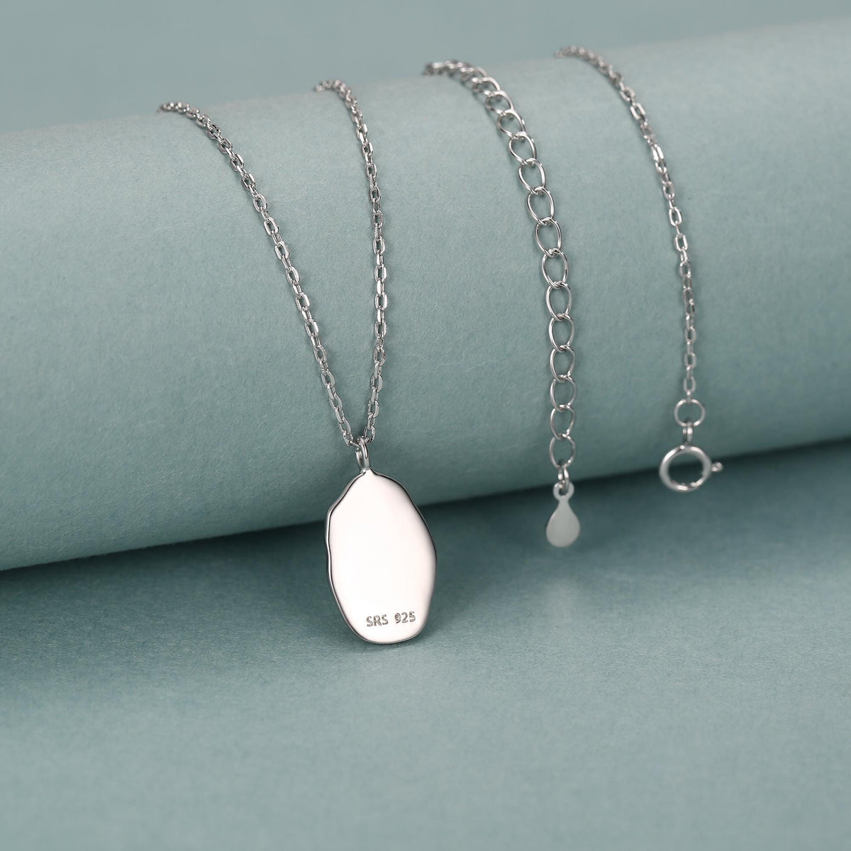 Poppy Flower Oval Pendant Necklace