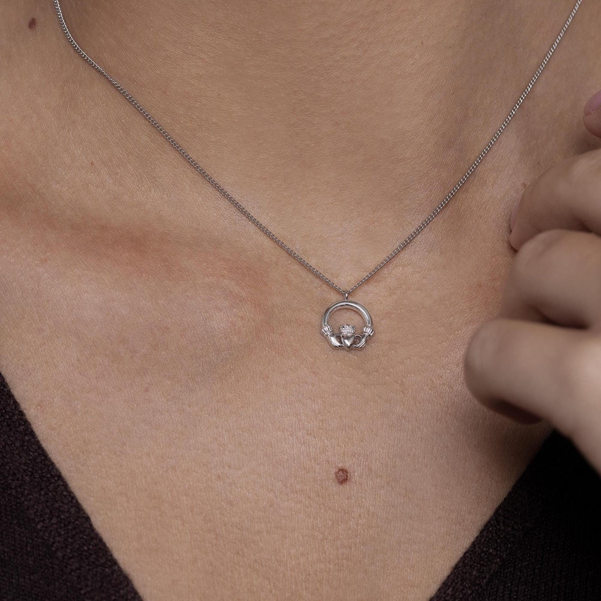 Sterling Silver Claddagh Pendant Necklace