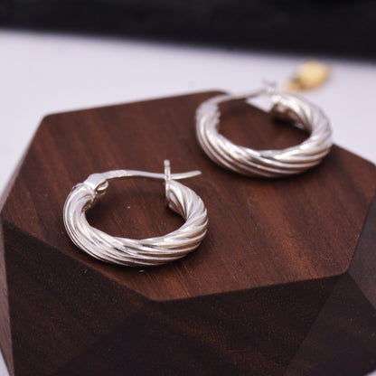 Twisted Rope Chubby Huggie Hoop Earrings, Timeless Elegant Design, Simple Minimalist Hoop Earrings