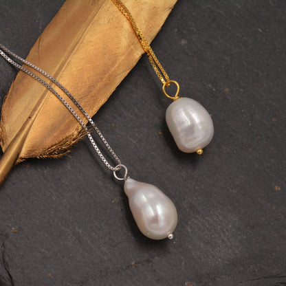 Delicate Genuine Baroque Pearl Pendant Necklace in Sterling Silver, Minimalist Pearl, One-of-a-kind Semi-precious