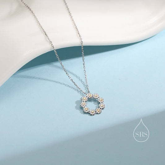 Daisy Chain Pendant Necklace in Sterling Silver, Chain of Daisy Flower Necklace, Flower Cluster Necklace, Nature Inspired Jewellery
