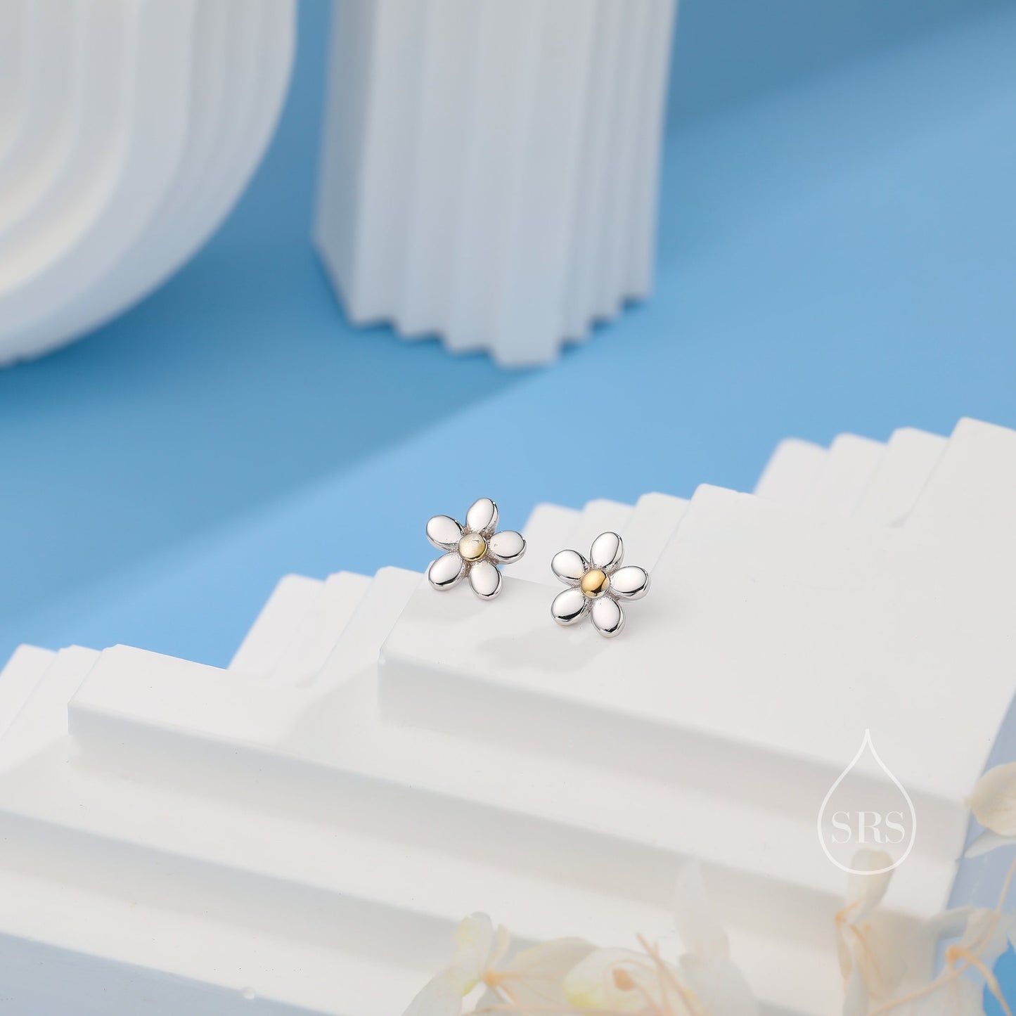 Tiny Little Forget-me-not Flower Screw Back Earrings in Sterling Silver, Cute Flower Barbell Earrings, Tiny Flower Screw Back Earrings
