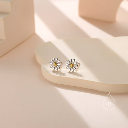 Aster Flower Stud Earrings in Sterling Silver, Daisy Earrings, Nature Inspired Floral Plant Earrings
