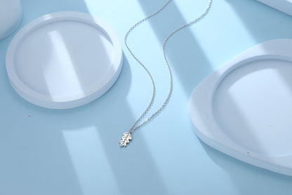 Delicate Oak Leaf Pendant Necklace in Sterling Silver, Tiny Oak leaf Necklace,  Nature Inspired Acorn Necklace