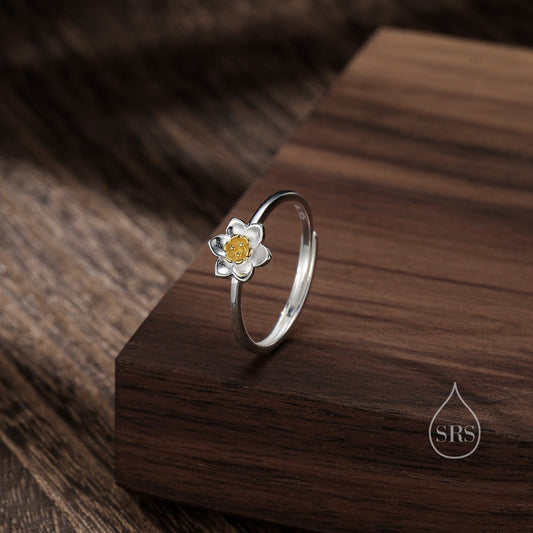 Sterling Silver Daffodil Flower Ring, Adjustable Size, Daffodil Ring ring, Silver and Gold Flower Ring, Dainty and Delicate